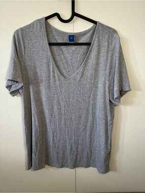 Old Navy Light Heather Gray Luxe V-Neck Tee